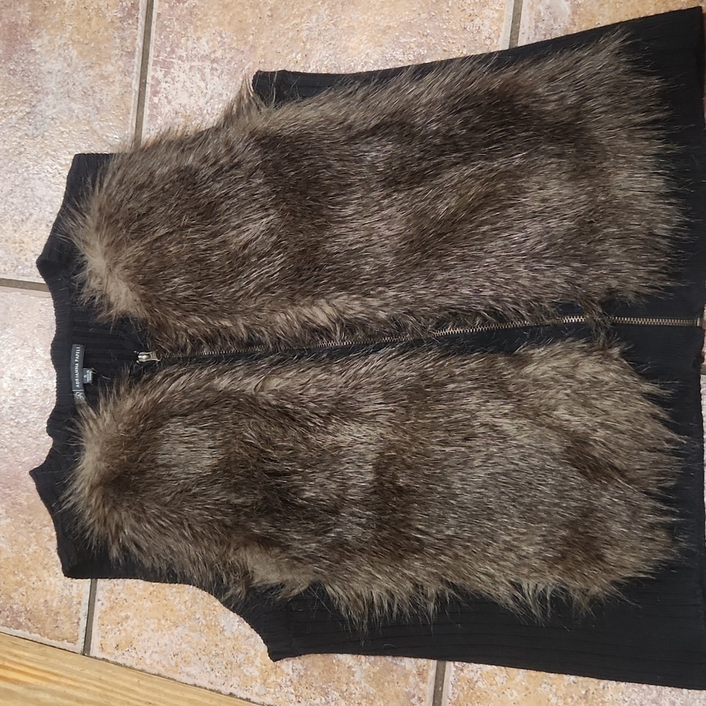 ADRIANNA Papell faux fur sweater vest EUC women's small black zip front